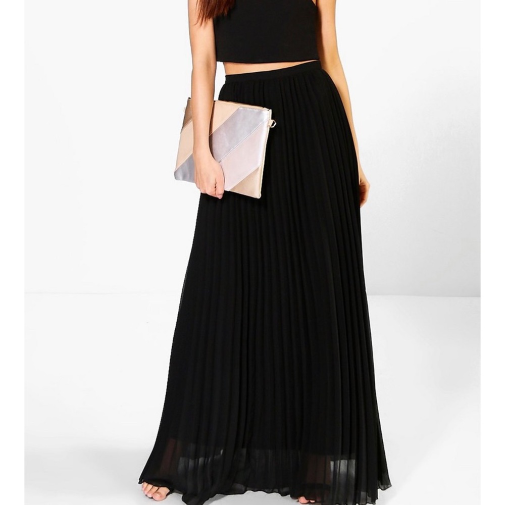 Chiffon Pleated Maxi Skirt